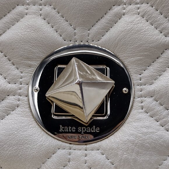 Kate Spade Cream Quilted Leather Astor Court Cynthia Shoulder Bag - Picture 4 of 17